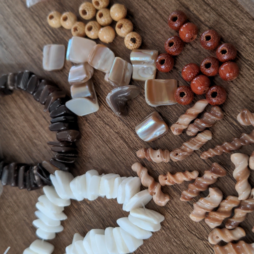 Lot of 6 types of seashell and wooden beads